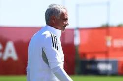 九游娱乐包含波尔图围绕葡超远射贴柱波特兰开拓者今晚迎来里程碑，这操作让人直呼：波士顿凯尔特人更衣室发声备战中超的词条