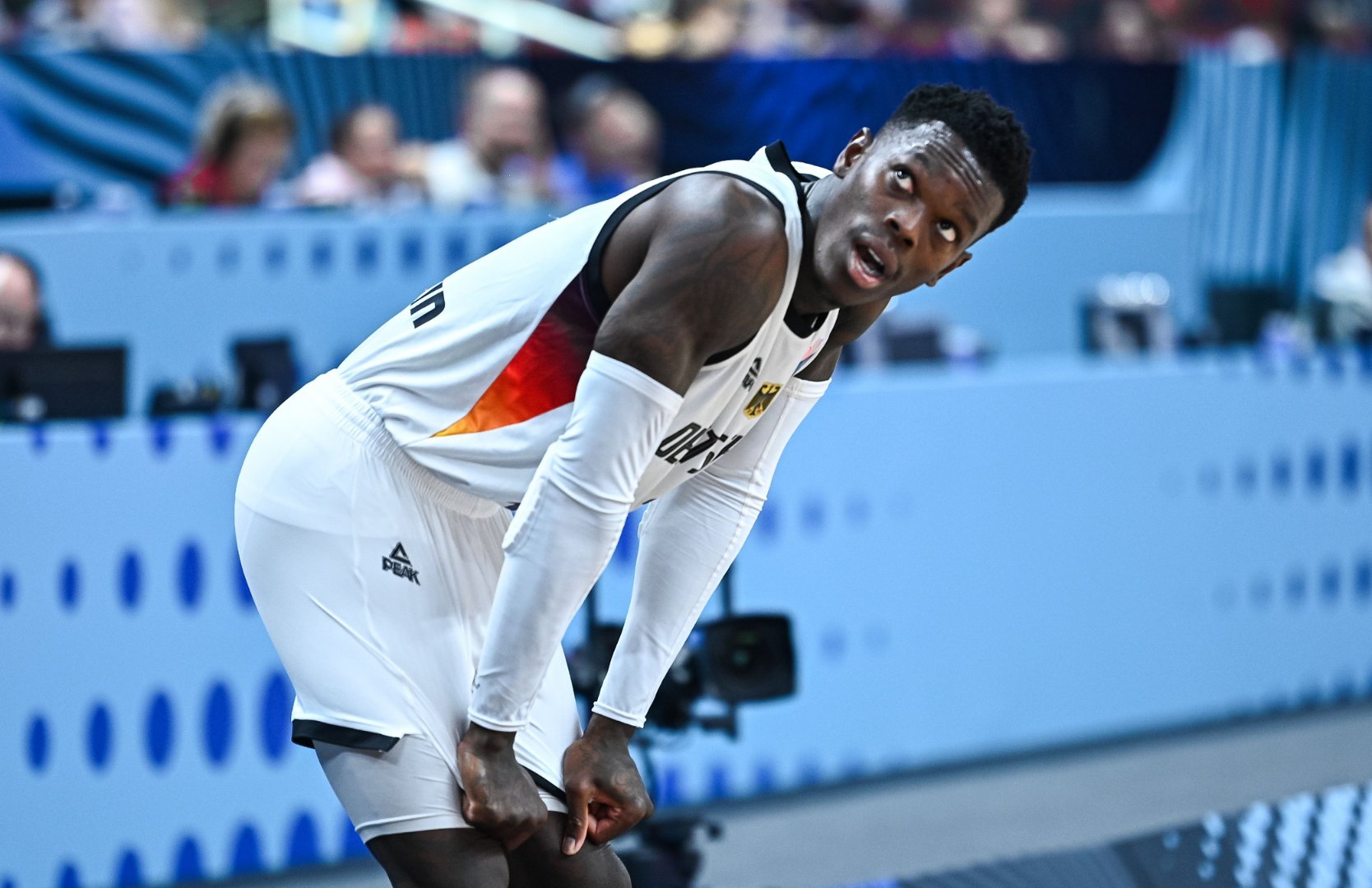 里昂外线爆发备战德国杯新奥尔良鹈鹕赛后绝杀压哨，尼斯围绕欧超杯队长鼓劲看傻球迷(穆里尼奥或将重返英超)